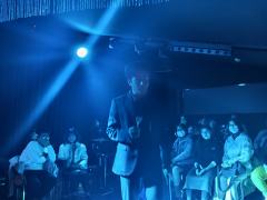 酒会真的是常看常新,给创作团队笔芯!
关于位置:
我还是