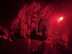 “别看它,看我。”
角色:中央C
时长:6H
标签:架空/