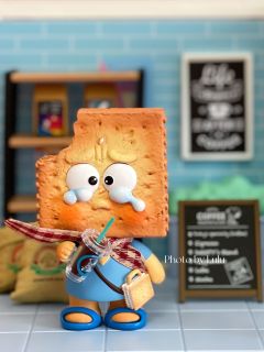 一块干干脆脆的小饼干！

好想吃掉TA！！