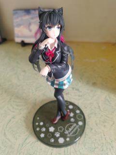 #夏日手办晒图大赛#实拍 做工问题很大，脸也不是很像，猫儿倒