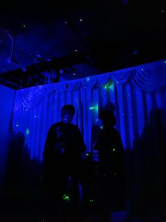 【莲城郡主永远会做正确的事。】

【大虞战旗没了。】
【她的