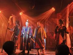 新年开年第一天必须得来看喜剧。选择蜀道三这个题材肯定有一些“