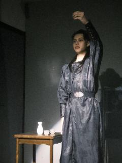 “纵使山河颠倒,我都会一直在你身边。”
体验角色:纪舜英&纪
