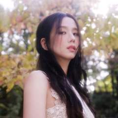 jisoo 生日快乐宝宝美的很安心第一次参加线下活动换物料 
