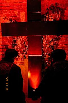 「🪈花衣魔笛手」
“你们,相信上帝吗⛪️”
