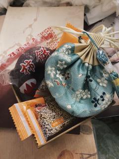 【含剧透】
从去年底就一直期待《红豆》,这次在沉谜打了12个