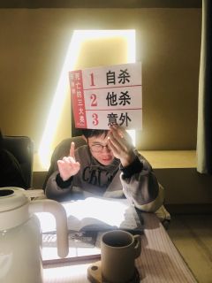 🌟时间是静默的诗人, 以钟表为笔, 书写永恒的羁绊🌟
类