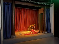 【含剧透】
前尘众生皆自渡,轻舟已过万重山。
情门千重囚苦