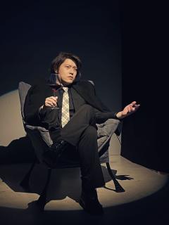 【含剧透】
《渡鸦 玫瑰 理想国》我曾在夜晚的海上飘荡,
我