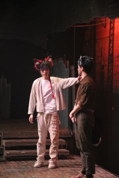 2024.12.28  14:30  《疯子与赞美诗》
时间