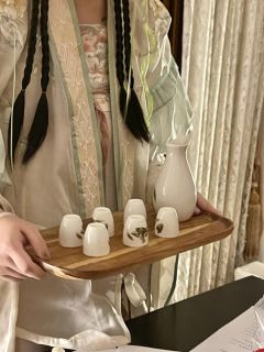 “一家四口,都要长命百岁”
“一家之主仰阿莎,清水江底大王