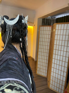 “一家四口,都要长命百岁”
“一家之主仰阿莎,清水江底大王