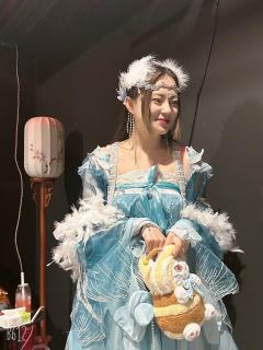 🎲十赌九诈,可我赌的一直是人心吖~
🏠店家:月亮石上