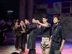 很特别的跨年夜是和《末日乐园》一起度过的,
太有意义啦,
看