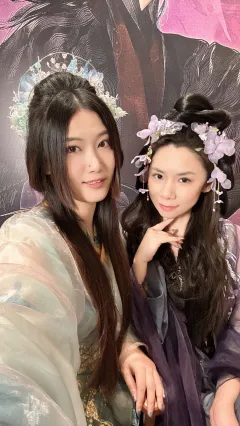 终于进过传说中的鬼塔了。
类型:古风 玄幻 互动 情感 沉
