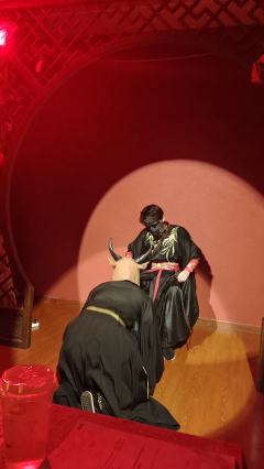 【含剧透】（不多）
入剧《璃火》演绎人员
祁夜：潇潇
戚梧：