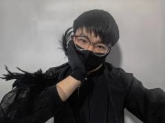 牧神午后——换青自设服搭
如果你爱我,那请杀死我;如果你恨我