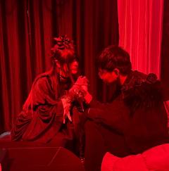 牧神午后——换青自设服搭
如果你爱我,那请杀死我;如果你恨我