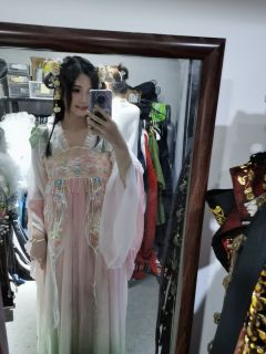 【含剧透】
南墙这个本太有趣了！跟市面上的情感本有些不同，喜