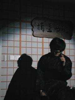 富贵本无根，尽从勤中得。
快来，烤肠铺和包子铺开张啦。

⛄