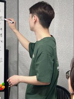 很干但是很丝滑 ｜社会派推理纯本格本，五个密室加还原
🌾�