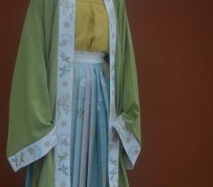 164cm/52kg/华为原相机
汉服:兰若庭此间春色
①