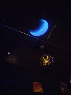 “克拉拉小姐,在佛伦斯塔,在安培尔星,流明很想你。”
体验