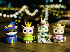 猫咪在我家空中花园臭美一下😍🥰