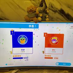 《舞力全开2021》最多支持4名玩家，其中一些歌曲是专门为多