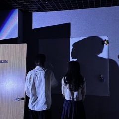 “世界怎样跟我什么关系,我只要你永远幸福。”
Dm:野良,耀