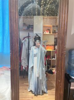 【含剧透】
父王没有骗我，他从未忘记我们的约定。
店家：如约