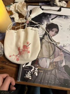 “阿遥,我只愿你,无厌前尘。”
体验角色:薄惊尘
店家:不