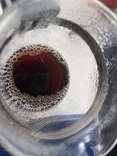 有朋友天天在群里夸这支豆圈粉了，我也浅尝一下。开袋扑鼻而来的