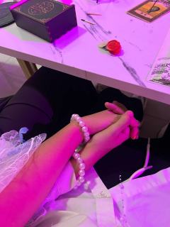 CO🚗《温床》管家：萝卜希亚：粉粉
温床打了 没见过这么日