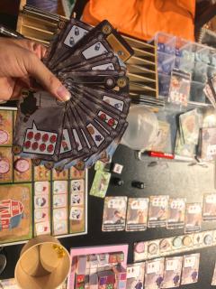 “总有一天，你会感到被现代生活的重担压垮……你光明的灵魂将在