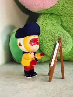 原来是在画画🧐，那没事了