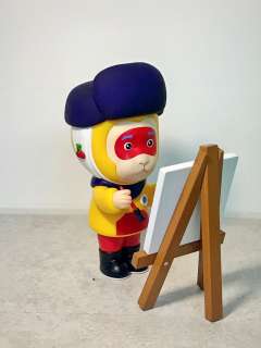 原来是在画画🧐，那没事了