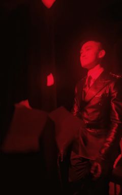 “谁得到,谁享受!”
“从不真诚,始终掠夺。”
📍本场演