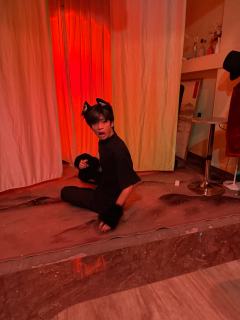 「三口之家？穿越到《罗马假日》？我也要玩！」

个人喜好：�