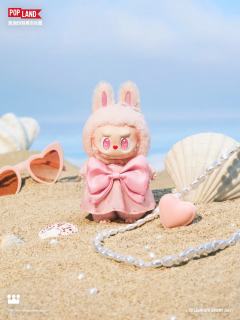 粉色蝴蝶结吊带搭配珍珠项链
还有粉色闪亮眼片搭配夏日精致妆容