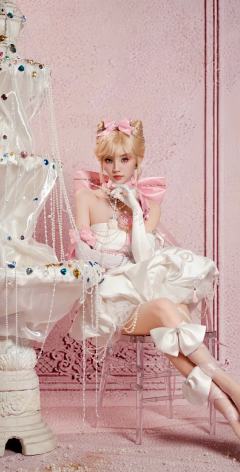 田曦薇cos的和平精英角色好米！一只高傲小猫咪，太好看了！（