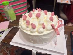 我会陪你演好每一场戏,
你可以尽情的利用我,
哪怕,是用卑劣