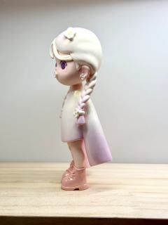 她超美的……异色吊卡都没有她好看，这配色绝了，好爱发色配这个