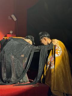 荡涤晦暗曰雨，消然不动曰山。
谢家满门忠烈，死不折节

剧本