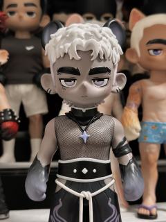 灰色大黑鼠🆚粉色大白鼠