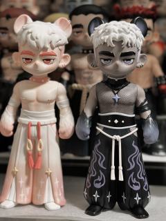 灰色大黑鼠🆚粉色大白鼠