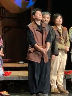 西部无法无天
📍演出场地
虹桥艺术中心
⏰演出时长
约12