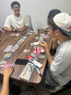 开局罗伦小姐拿就到了伞，运气超级好，一直没掉体力，大家第一局