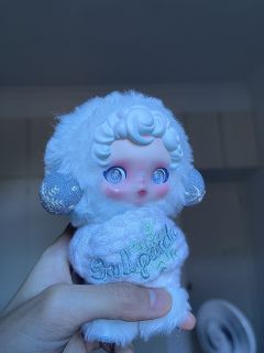 一代的皑雪歌简直是世间绝无仅有的美萌之物…太仙了……
（美丽