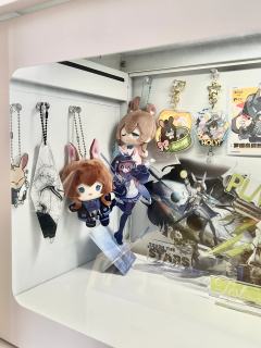 仍在施工中的痛柜 主要是给兔兔的
希望有粥p来扩列🥺